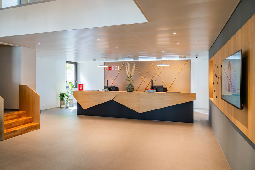 Durant l’année 2023, la Banque Cantonale du Jura a effectué des travaux pour moderniser sa succursale de Saignelégier. (photo : BCJ)