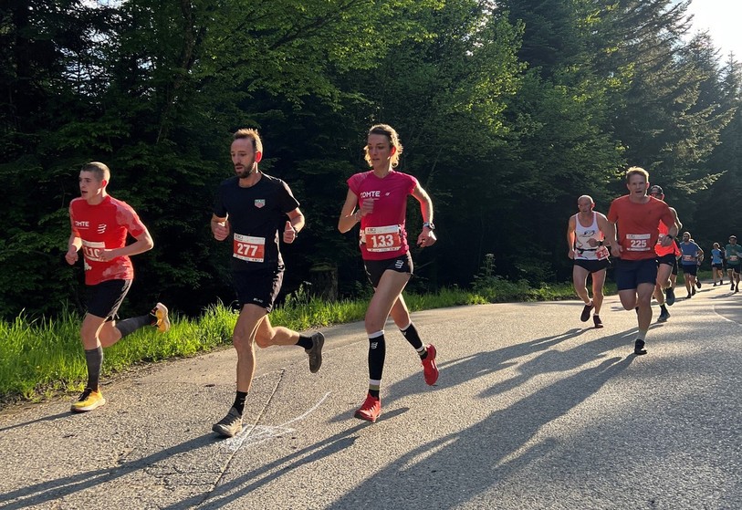 Morgane Crausaz (dossard 133) a dominé le classement général dames de la tête et des épaules (Photo : BCJ Challenge).