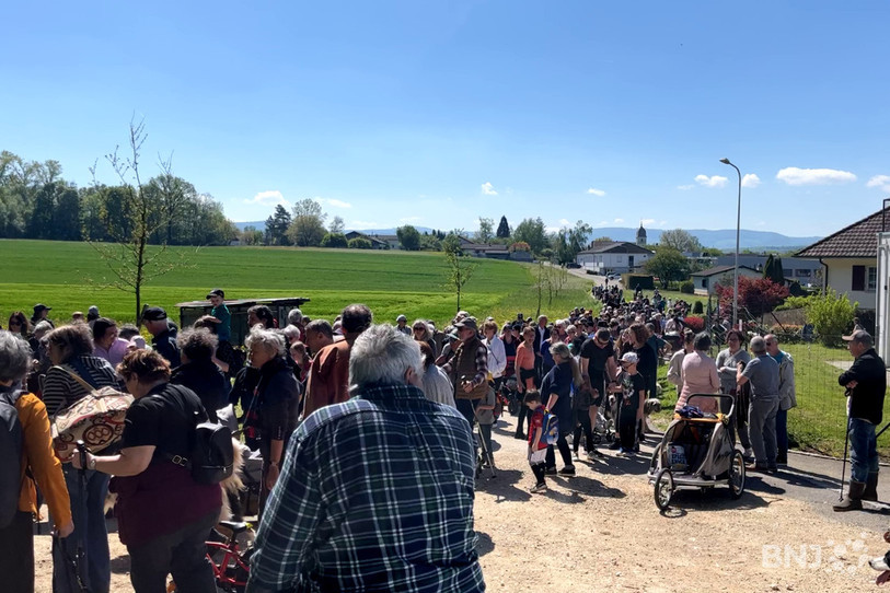 Des centaines de personnes et leurs animaux se sont rassemblés à Bonfol à l'occasion de la Saint-Fromond.