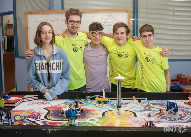 L’équipe qui représentera la région lors de la compétition (de gauche à droite : Ganaelle Mundwiler, Daniel Renaud, Anaël Vallat, Josquin Martignier et Thibault Berthold)