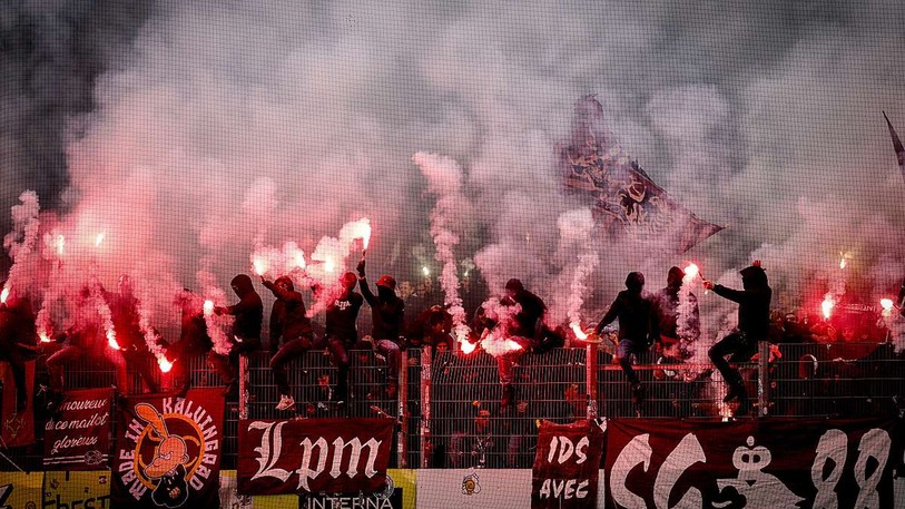 Vainqueur de la demi-finale à Winterthour 1-0 le 3 mai dernier, le Servette FC a été puni d’une amende de 40'000 francs en raison des agissements de certains supporters. (Photo : Keystone)