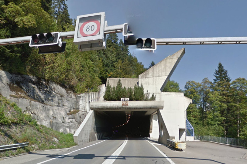 Le tunnel de la Vue-des-Alpes était fermé ce jeudi matin. (Photo : Google maps / archives 2024)