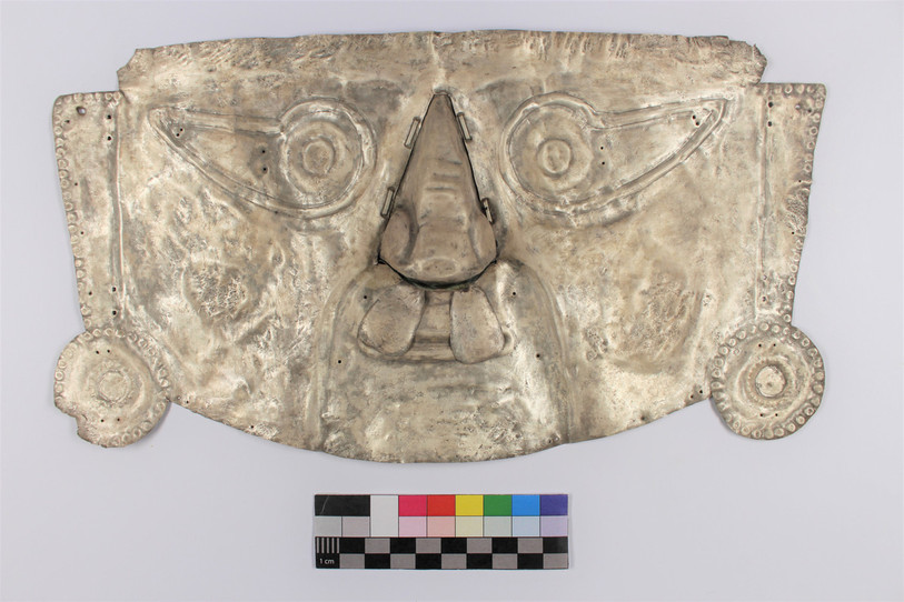 Le masque funéraire vit ses derniers mois dans la collection neuvevilloise avant de rejoindre le Pérou. (Photo : Musée d’art et d’histoire de La Neuveville)