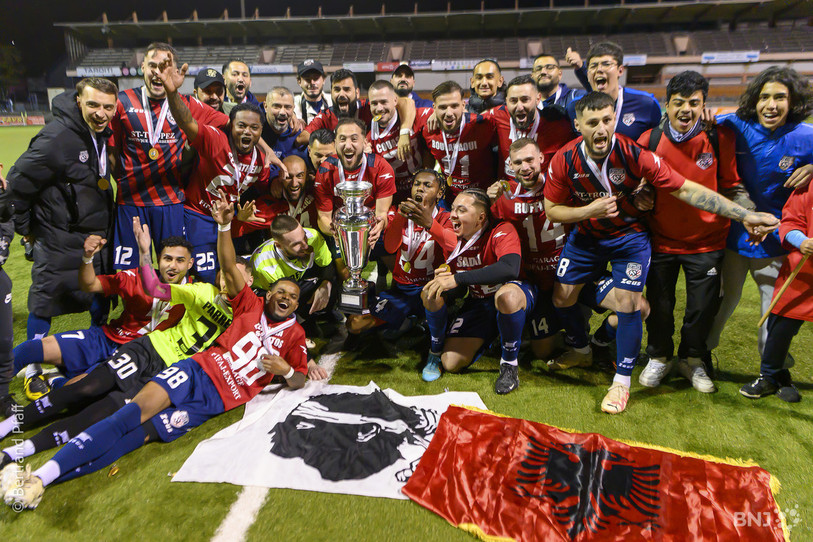 Le FC Le Communal avait gagné le trophée l'an dernier. (Photo : Bertrand Pfaff)