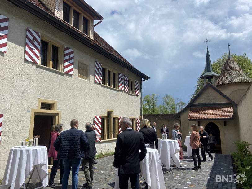 La château Raymontpierre et sa chapelle. 