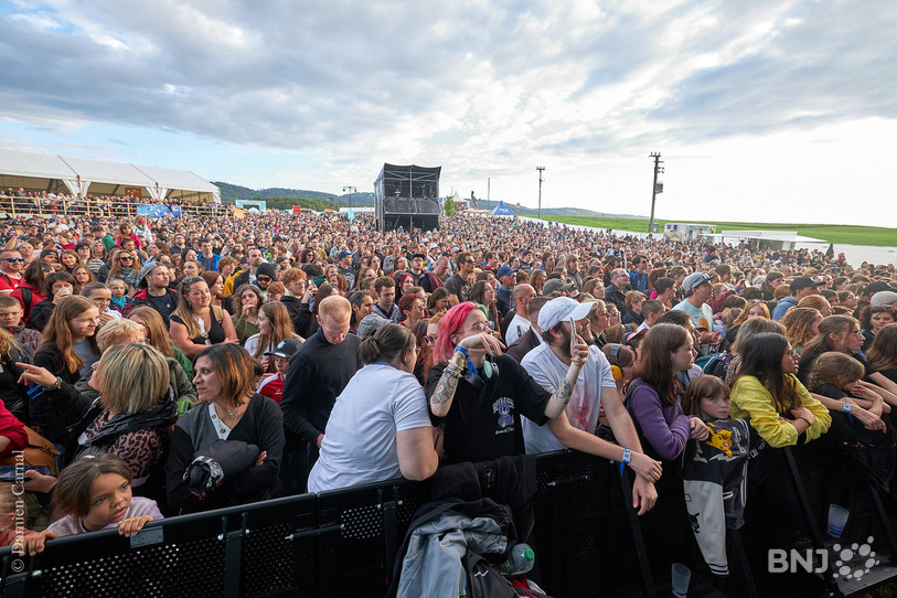 Les spectateurs se sont déplacés en nombre à Courgenay pour la deuxième édition du festival Dritchino. (Photo : Damien Carnal)