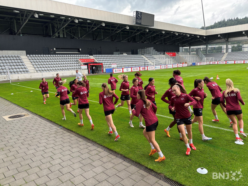 L'équipe de Suisse féminine joue ce vendredi soir à Bienne contre la Hongrie avant de disputer l'Euro à la maison en 2025.
