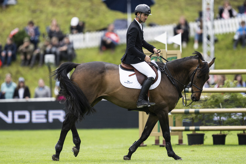 Steve Guerdat et la Suisse doivent se contenter de la médaille en chocolat ce vendredi. (Photo : archives/KEYSTONE/Gian Ehrenzeller.)
