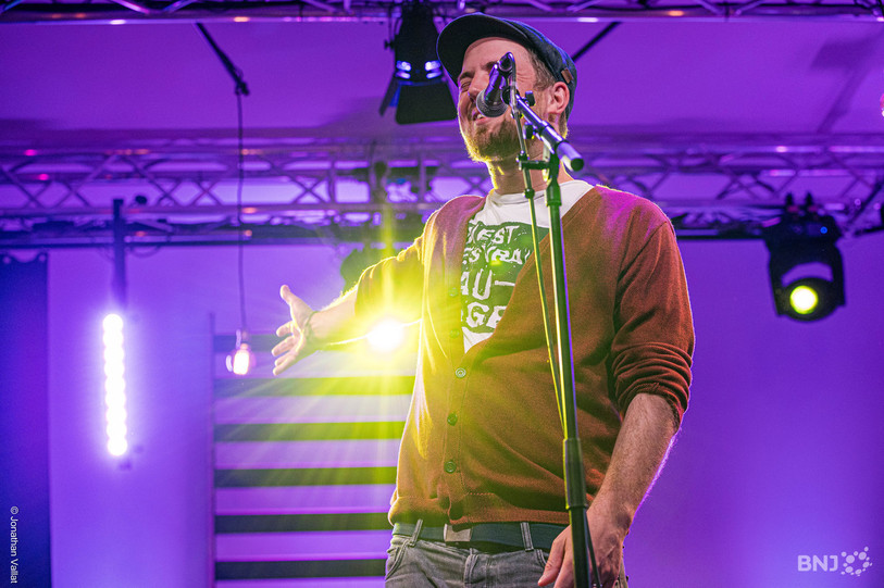 L'artiste jurassien Sim's sera accompagné sur la scène des concerts « off » du Montreux Jazz par des interprètes en langue des signes le 18 juillet. (Photo d'archive : Jonathan Vallat).
