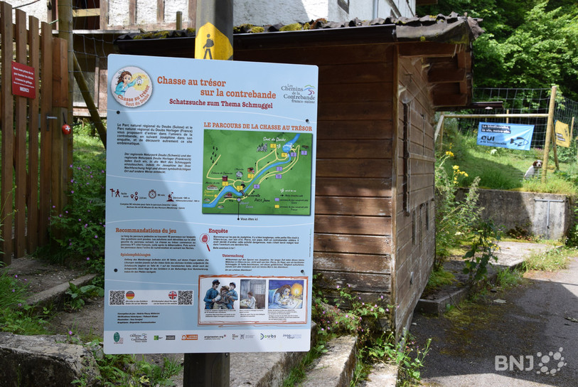 Dix panneaux jalonnent le parcours de la chasse au trésor.