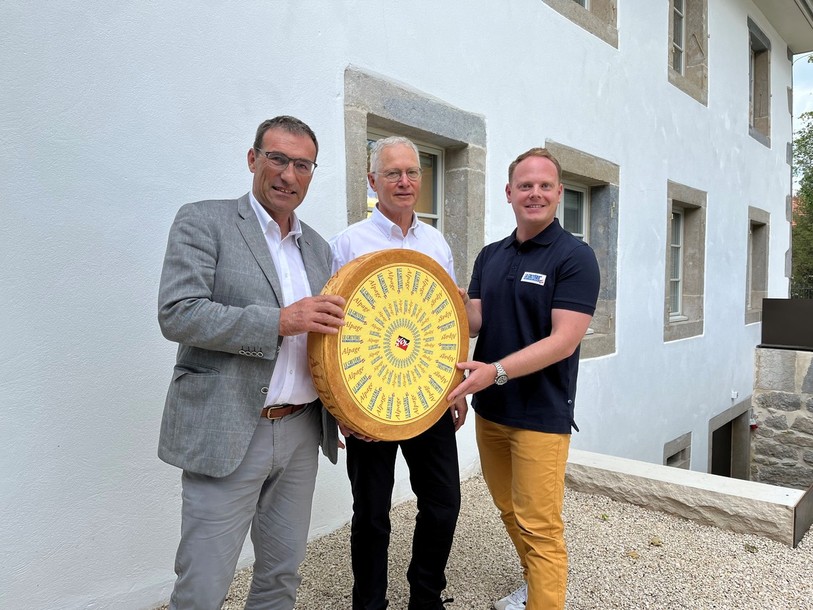 De gauche à droite : Philippe Bardet (directeur), Pierre-Ivan Guyot (président) et Jean-Philippe Kunz (nouveau secrétaire général de l’IGP), ont le sourire malgré une année 2023 plutôt contrastée.