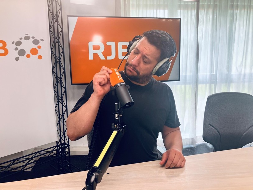 Yves Londono, animateur sur Canal 3 puis RJB depuis plus de 10 ans.