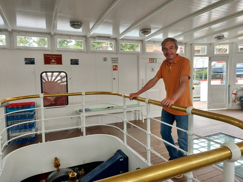 François Kistler garde le sourire, malgré les problèmes que rencontre « Le Neuchâtel » .