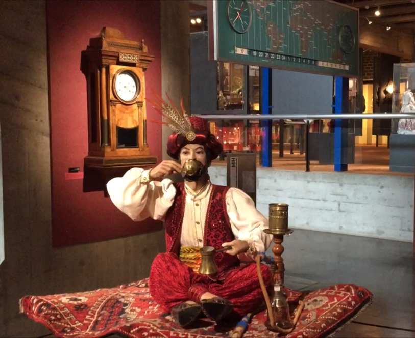 Automate, MIH, Musée international d'horlogerie, La Chaux-de-Fonds, turc buvant un café sur un tapis volant