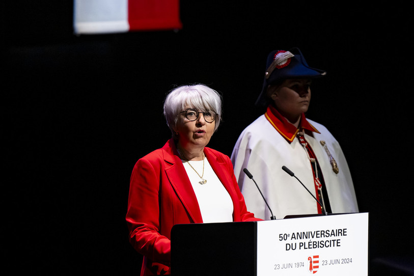 La partie officielle des 50 ans du plébiscite se tient ce dimanche au Théâtre du Jura en présence notamment de la conseillère fédérale Elisabeth Baume-Schneider. (Photo : KEYSTONE / Jean-Christophe Bott).
