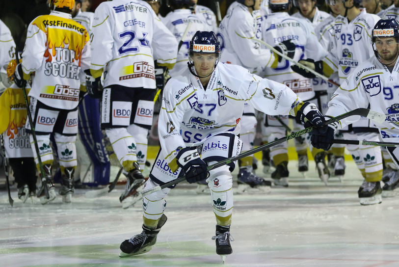 Niklas Maurenbrecher progessait, lui, avec EVZ Academy.