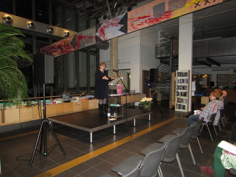 La cheffe de l'Office fédéral de la cutlure a tenu un conférence vendredi soir à la bibliothèque de la ville de Bienne.