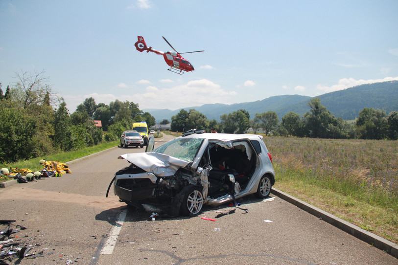 Deux véhicules sont entrés en collision entre Boécourt et Bassecourt ce mardi matin vers 11h. (Photo : police cantonale jurassienne).