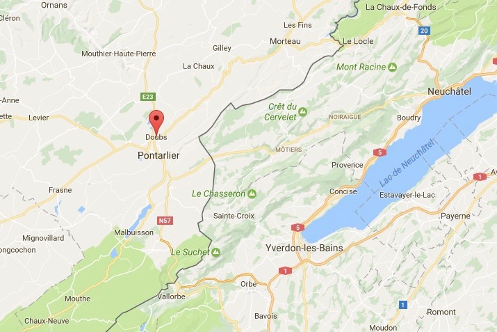 Le drame s'est produit à Doubs, à quelques kilomètres au nord de Pontarlier, en France voisine. Image : Google maps.
