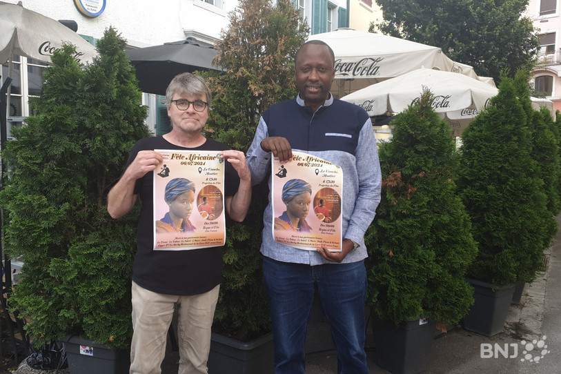 Christophe Winistoerfer et Désiré Ntisinzira ont présenté le programme de la prochaine Fête africaine de Moutier.