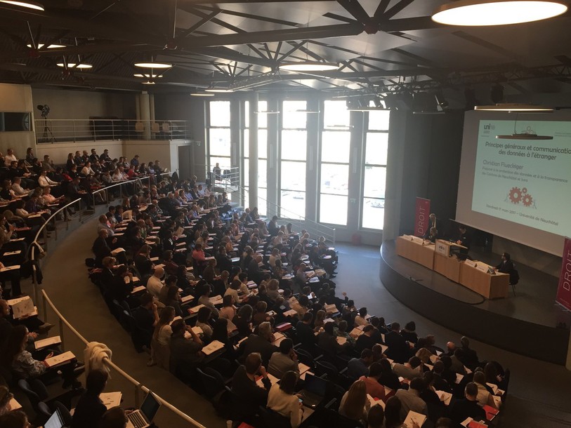 Colloque sur le droit du travail à l'Aula des Jeunes Rives de Neuchâtel