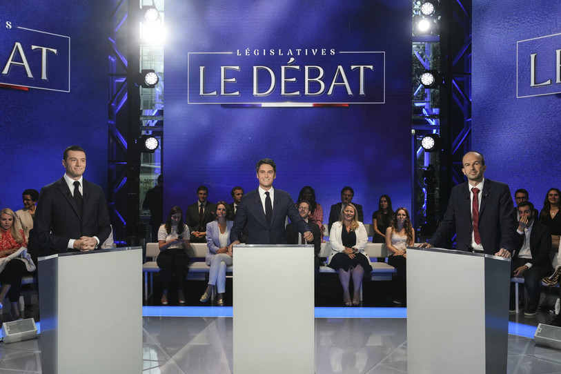 Un débat a été organisé cette semaine entre Jordan Bardella du Rassemblement national, le premier ministre Gabriel Attal et Manuel Bompard du nouveau Front populaire de gauche. (Photo : Dimitar Dilkoff, Pool via AP).