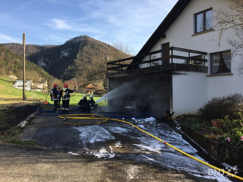 Incendie à Mervelier dans un garage.