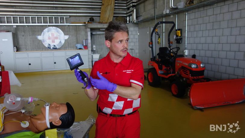 Jean-Daniel Rouvé et le vidéo-laryngoscope