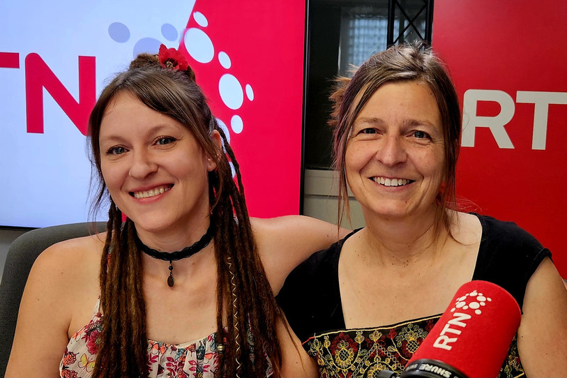 Jessica Maroulis et Lucienne Wasser de l’Association Liane Neuchâtel, dans « La Matinale ».