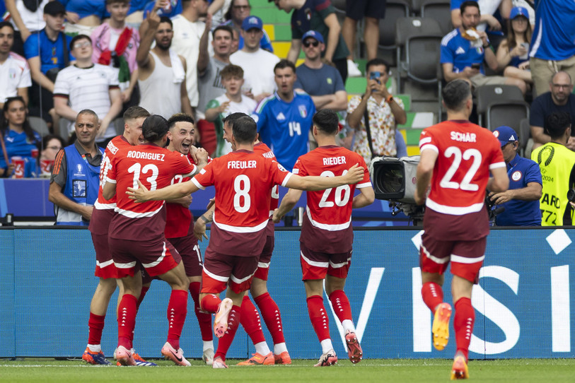 Les Suisses espèrent revivre de grande émotions samedi en quart de finale de l'Euro face à l'Angleterre. (Photo : Keystone/Peter Klaunzer).