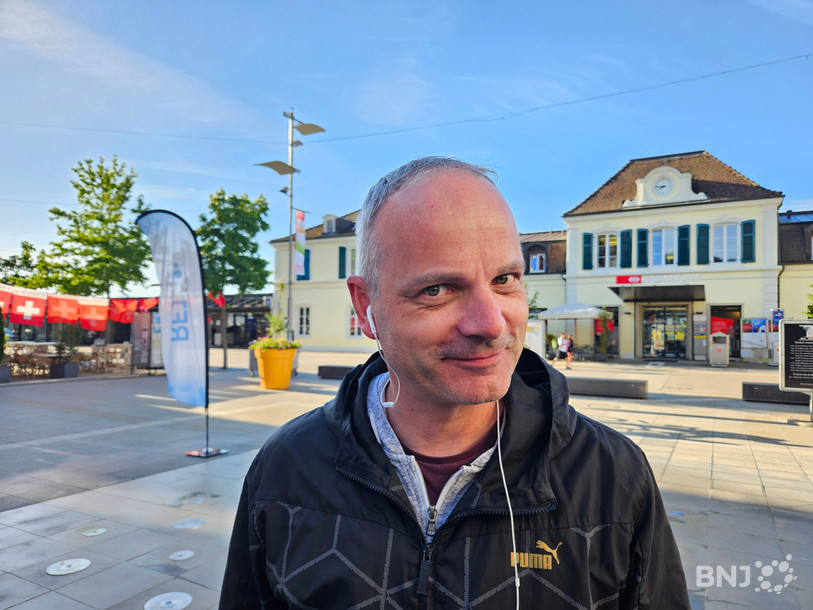 Jérôme Mouttet a traité l'actualité à sa manière en direct de la gare de Delémont dans « La Matinale ».