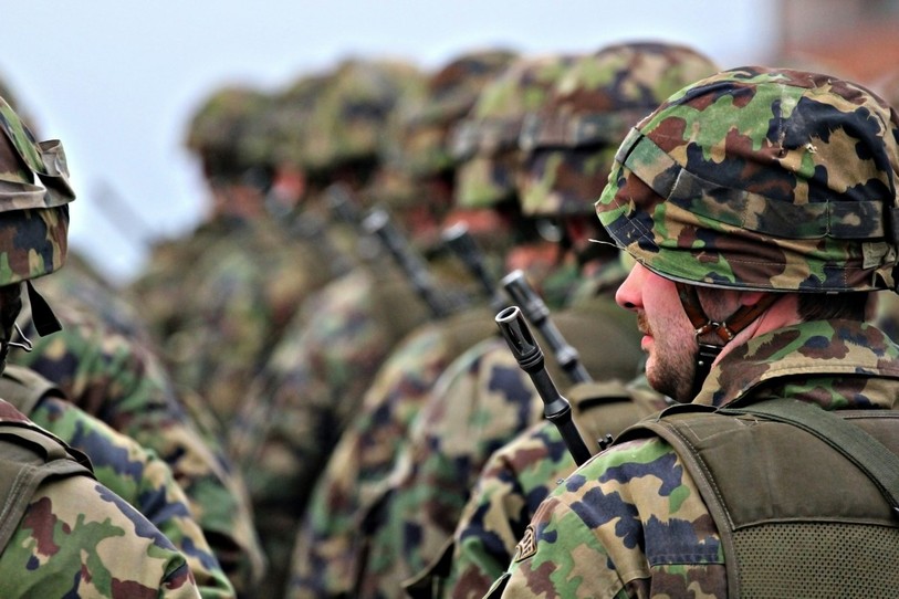 L'armée veut séduire les Neuchâteloises, qui ne représentent que 1,4% des effectifs. (Photo libre de droits).