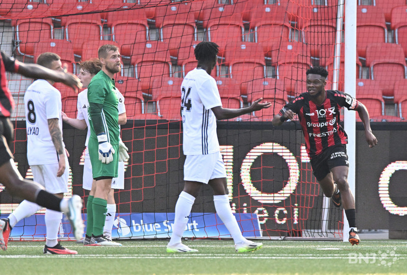 Paschal Onyekachi aime faire trembler les filets de Challenge League. (Photo: Georges Henz)
