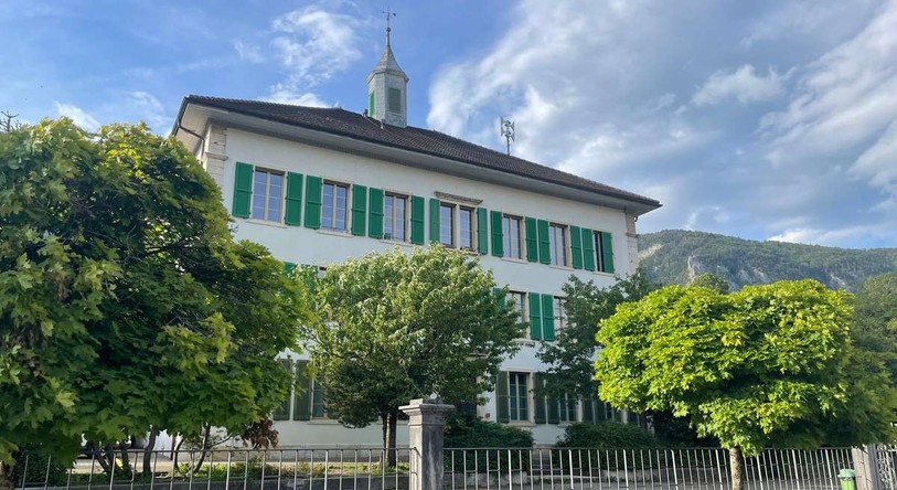 Une opposition à l'assainissement de l'école de Grandval a été enregistrée. (Photo: ajour.ch).