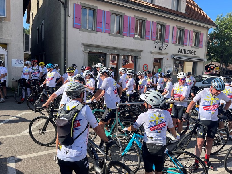 Ils étaient 53 cyclistes ce mardi matin au départ de la troisième édition de « Température en selle » à La Brévine.
