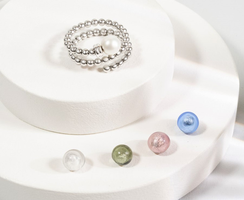 La bague développée par Liliflo avec les sphères interchangeables. (Photo : Liliflo).