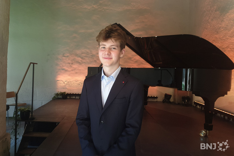 Du haut de ses 17 ans, le Neuchâtelois Alexandre Todeschini a ravi le public de Piano à St-Ursanne.