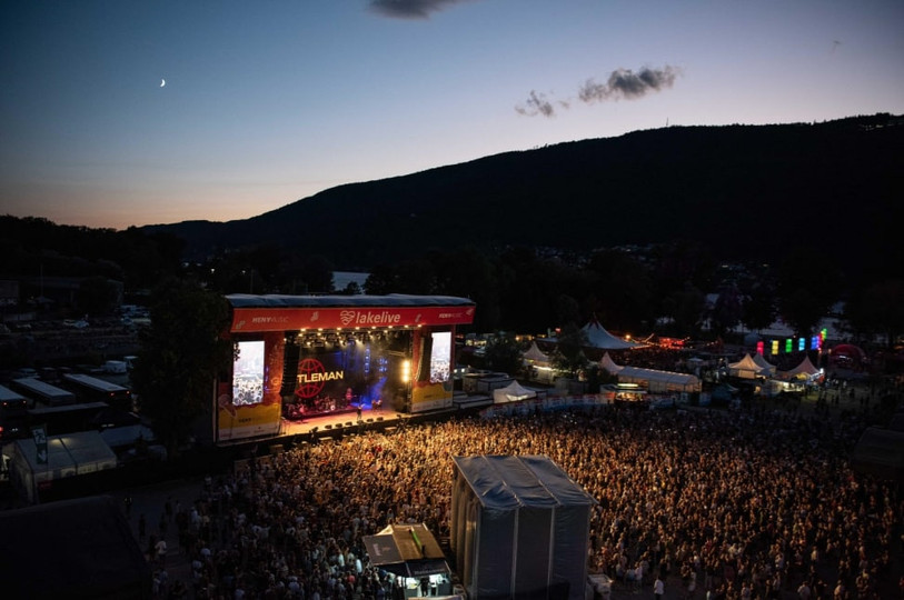 Cette année, plus de 800 bénévoles ont aidé à mettre en place le Lakelive. (Photo : Lakelive)