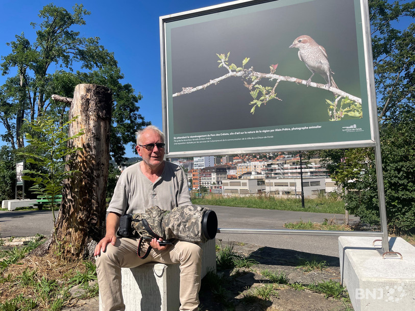 Alain Prêtre, photographe animalier, expose dans le parc des Crêtets, à La Chaux-de-Fonds.