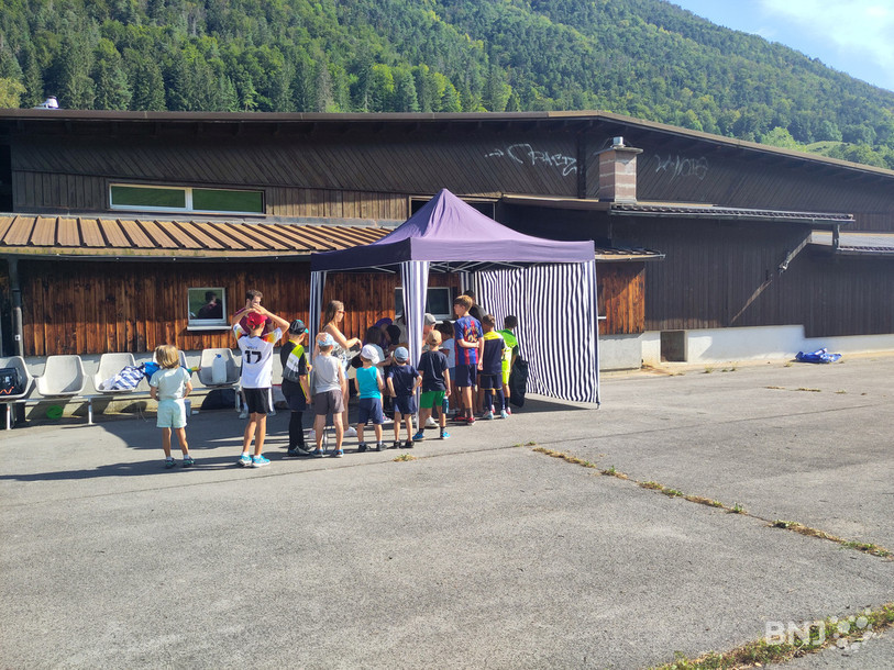 A Undervelier, une grosse vingtaine d'enfants sont venus participer aux différentes activités organisées mercredi dans le cadre du projet de maison de quartier de Haute-Sorne.