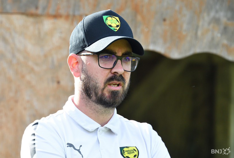 L'aventure du FC Haute-Ajoie en Coupe de Suisse est déjà terminée pour Ludovic Brugnerotto et ses hommes. (Photo : archives/Georges Henz).