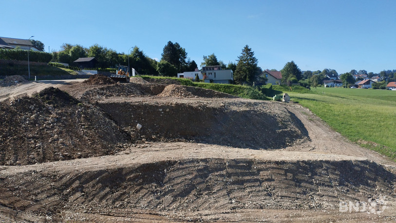 Entre 30 et 50 m3 de déchets de chantier sont déversés chaque jour à Saignelégier.
