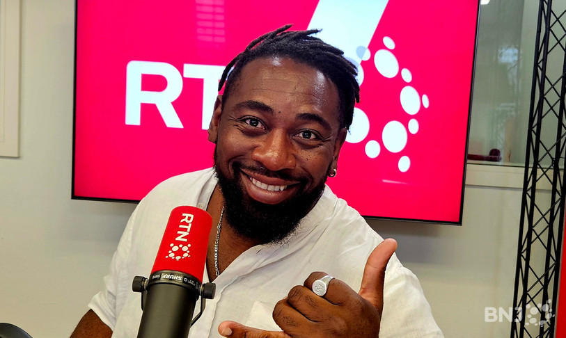 Pas matinal mais heureux d’être dans « La Matinale ». Mots signés Christian Mukuna
