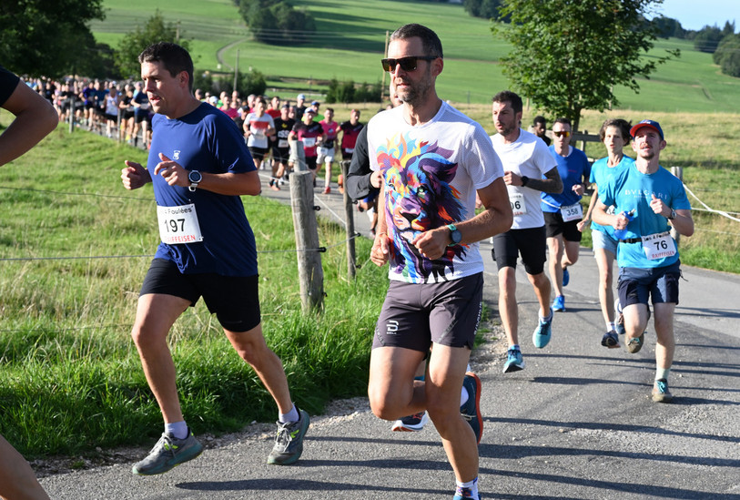 Les coureurs à pied (ici sur le tracé des 4 Foulées) retrouveront Les Genevez pour une deuxième édition des Courses du Montbautier. (Photo : archives Georges Henz).