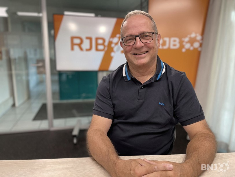 Originellement ingénieur en électricité, l’enseignant va redevenir chef de la section francophone de l’Office des écoles moyennes et de la formation professionnelle du canton de Berne