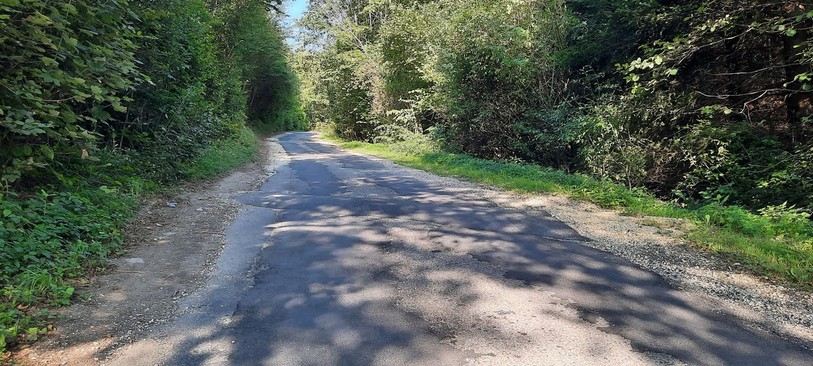 Des renvois d'eau se sont transformés en dos d'ânes entre Develier et Bassecourt.