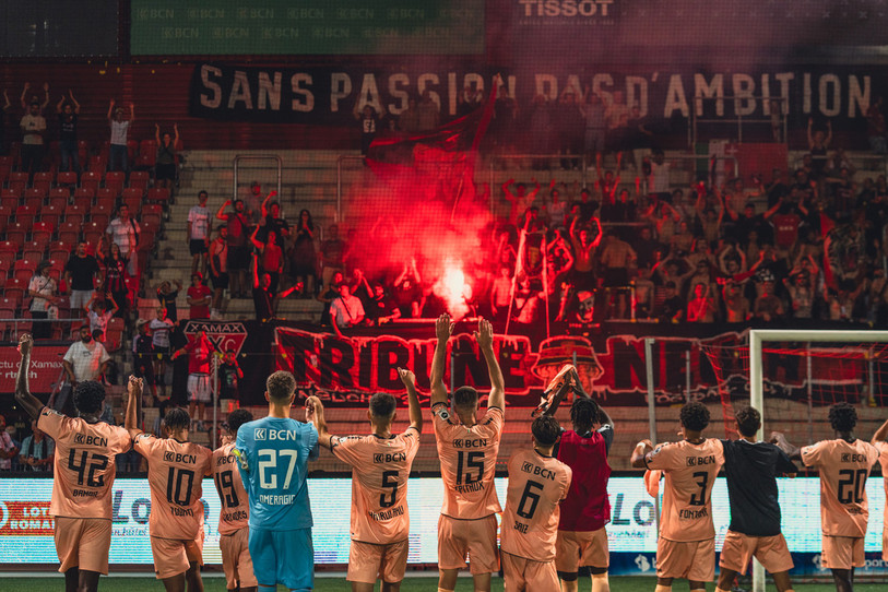 Neuchâtel Xamax débutera sa saison devant la tribune de Neuchâtel face au Stade Nyonnais. (Photo archives : Albin Tissier)