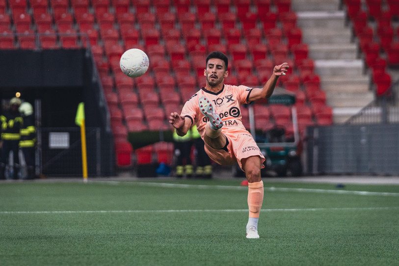 La main involontaire de Michael Gonçalves a engendré le penalty victorieux de Vaduz (photo archives: Albin Tissier).