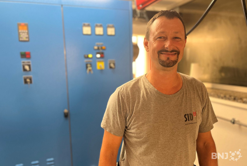 Stéphane Hanser se plait à parcourir la ville de Delémont dans le cadre de son travail.