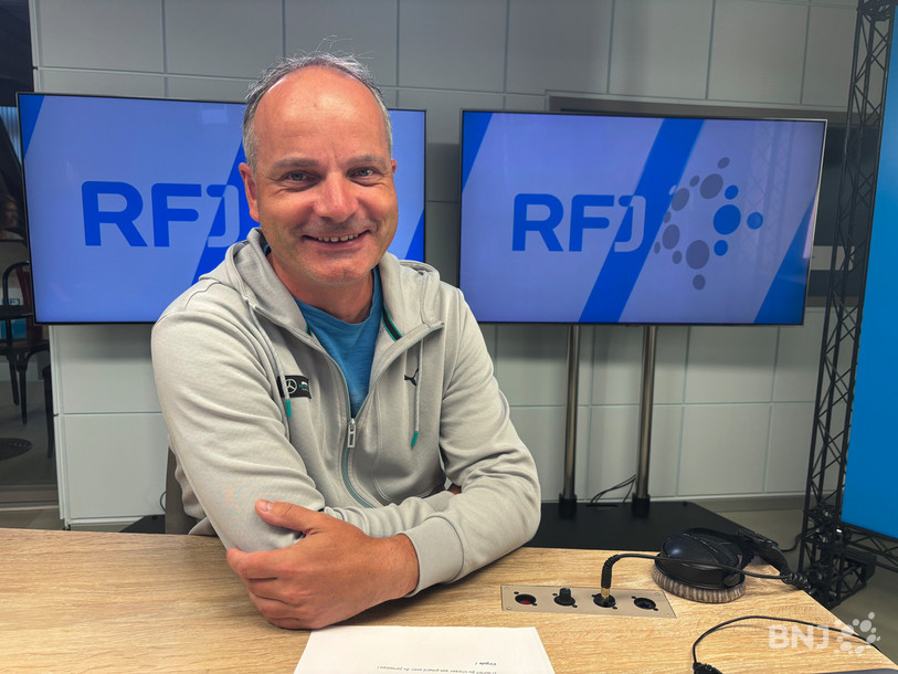Jérôme Mouttet a taité l'actu à sa manière dans  « La Matinale ». (Photo: Loïc Georgy)